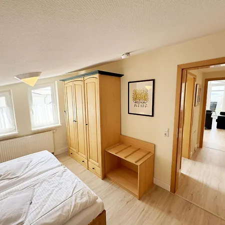 Haus Ruegenscher Bodden Whg 07 Mit Meerblick *