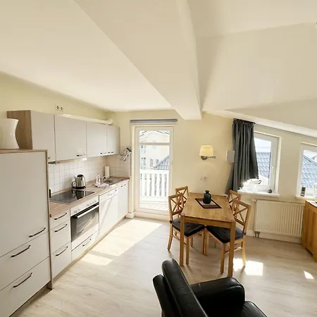 Haus Ruegenscher Bodden Whg 07 Mit Meerblick * Goehren (Ruegen)