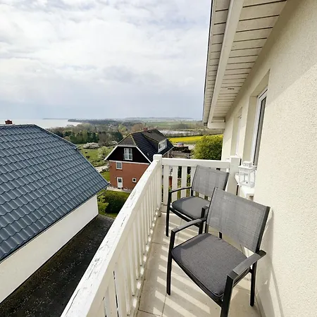 Haus Ruegenscher Bodden Whg 07 Mit Meerblick *
